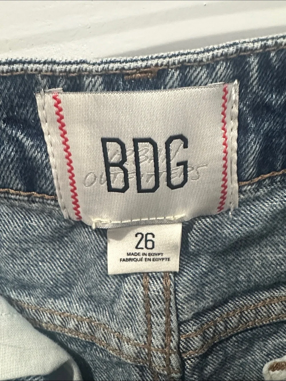 BDG Tori Mid Rise Cutoff Jort Size 26